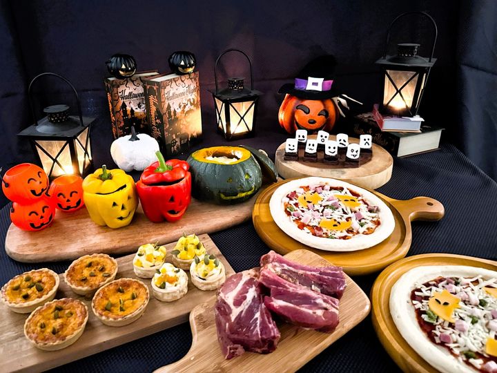 ハロウィン限定メニュー全7品の4人前盛り合わせ