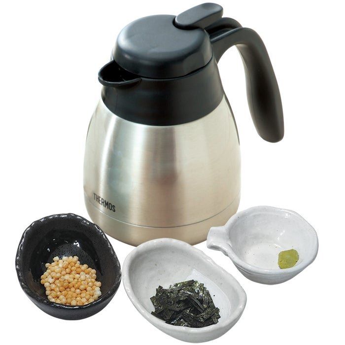 だし茶漬けセットの特製だしと薬味皿