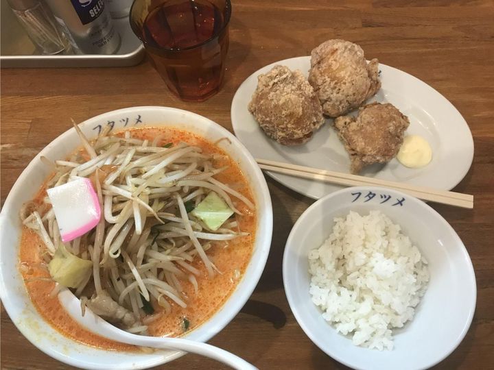 ワシワシと噛み砕く快感！シャキシャキ炒め野菜と濃厚スープが織りなす奇跡の一杯