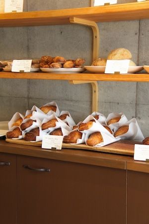 【東京都】三田のベーカリーカフェが、10年という節目を迎え「COCCO CAFE Mita」にリニューアル