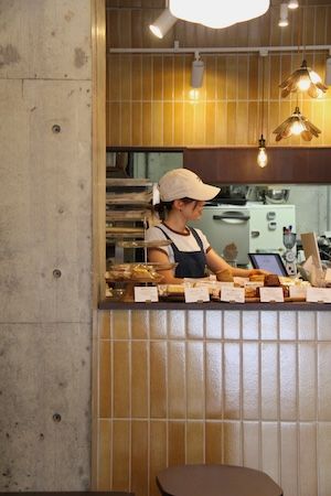 【東京都】三田のベーカリーカフェが、10年という節目を迎え「COCCO CAFE Mita」にリニューアル