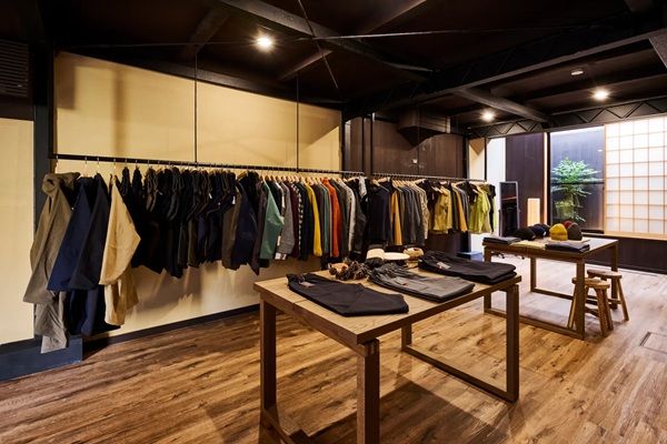 【京都府京都市】山の道具やウェアが並ぶ「AXESQUIN 京都omoya」OPEN！オープン記念プレゼントも