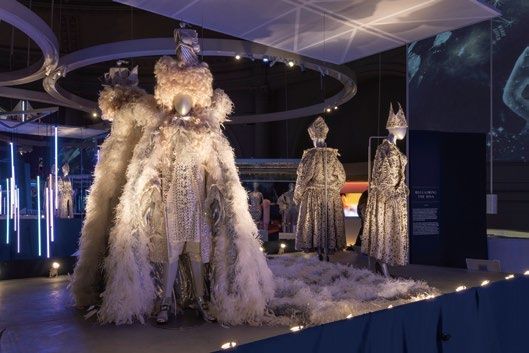 V&Aで開催されたディーヴァ展の展示風景