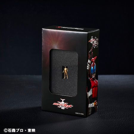 仮面ライダーアギト、仮面ライダーカブト、仮面ライダーエグゼイドが、純金で登場