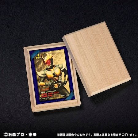 仮面ライダーアギト、仮面ライダーカブト、仮面ライダーエグゼイドが、純金で登場