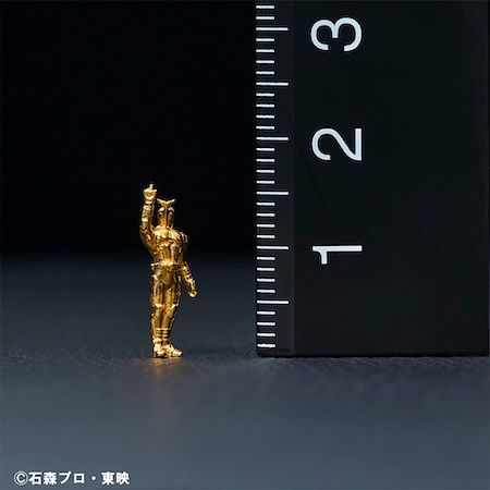 仮面ライダーアギト、仮面ライダーカブト、仮面ライダーエグゼイドが、純金で登場