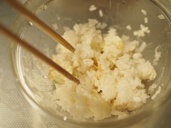 【ご飯とチーズが最高】トースターで焼くだけ！？子どもも喜ぶ進化系「ピザおにぎり」が激ウマすぎた