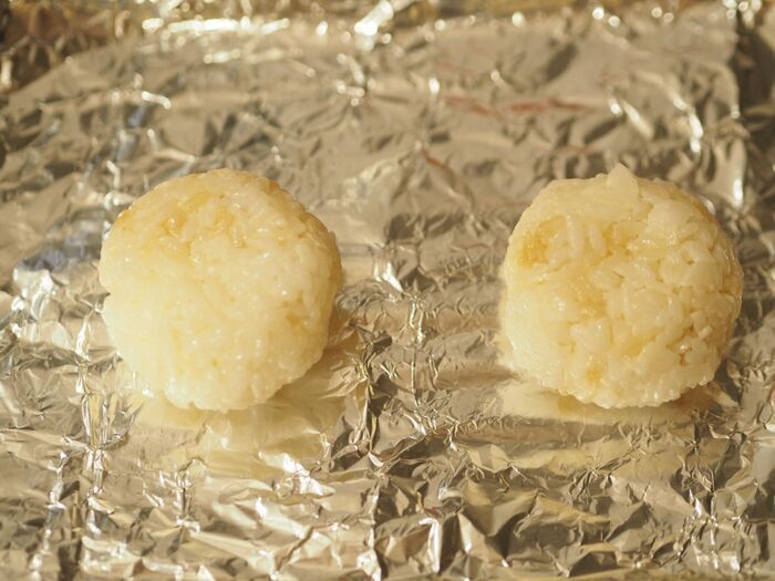 【ご飯とチーズが最高】トースターで焼くだけ！？子どもも喜ぶ進化系「ピザおにぎり」が激ウマすぎた