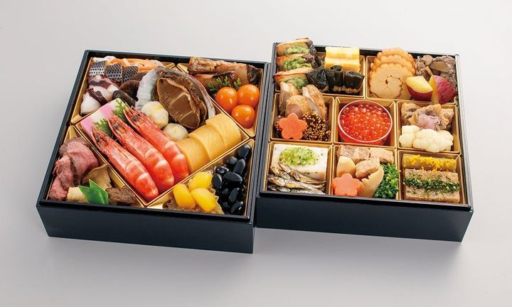 ●美味彩々 国産素材おせち【新登場】【近鉄限定】 / 3人用、二重折 国産素材（和風） 27,000円 約38品