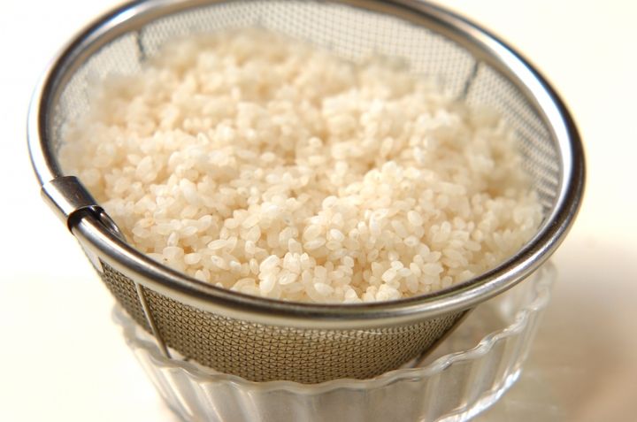 キノコの炊き込みご飯の下準備1