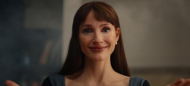 【写真を見る】オスカー俳優ジェシカ・チャステインが母親役とアザー・マミー役の一人二役に挑戦！ [c] 2026 Universal Studios. All Rights Reserved.