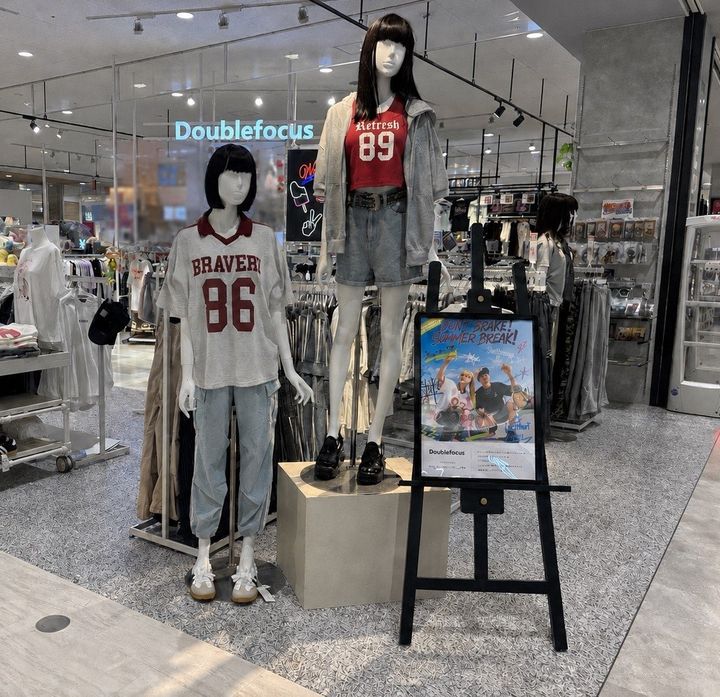 ダブルフォーカス「モンチッチデザインのプルオーバー」
