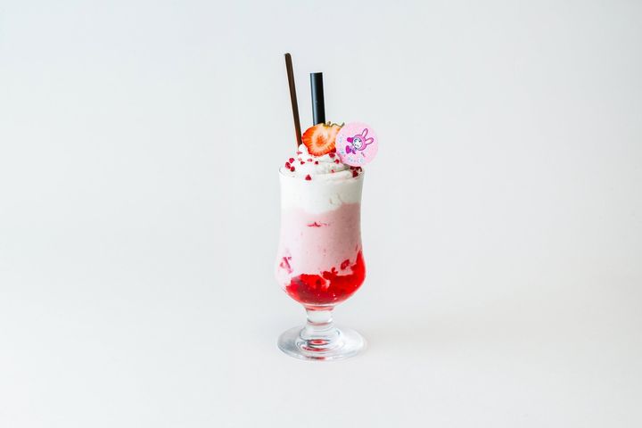 ●新館B2F いちごや cafe TANNAL / ベリエちゃんいちごスムージー イートイン：\980（税込）テイクアウト：\962（税込）