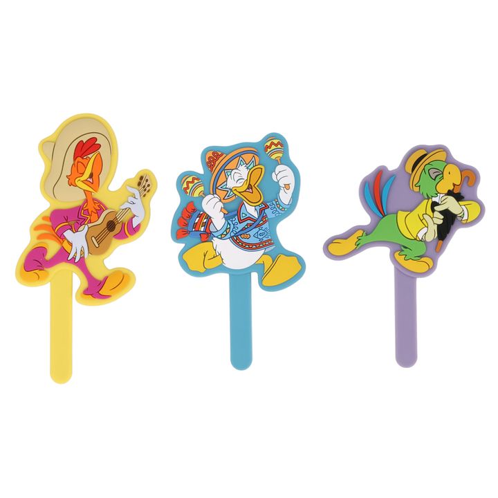 3つのキャラクターアートを使ったマグネットフックセット