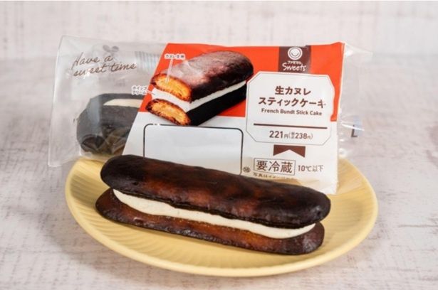 9月8日発売の「生カヌレスティックケーキ」(238円)。大人気スイーツがスティック×サンド型でさらに食べやすくなって登場！