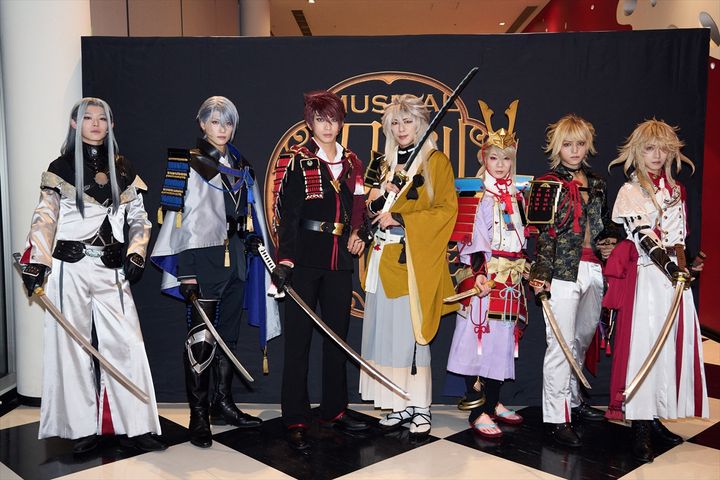 ミュージカル『刀剣乱舞』 ～月夜一縷～初日前会見の様子 （C）NITRO PLUS・EXNOA LLC/ミュージカル『刀剣乱舞』製作委員会 width=