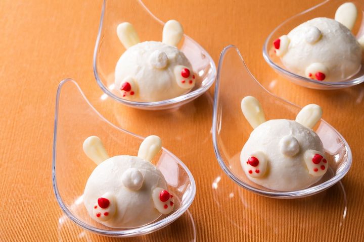 うさぎの桃尻！ホワイトチョコとラズベリーのムース