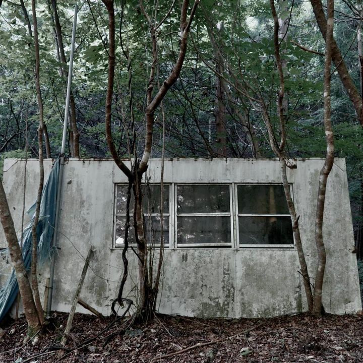 山奥にある廃屋