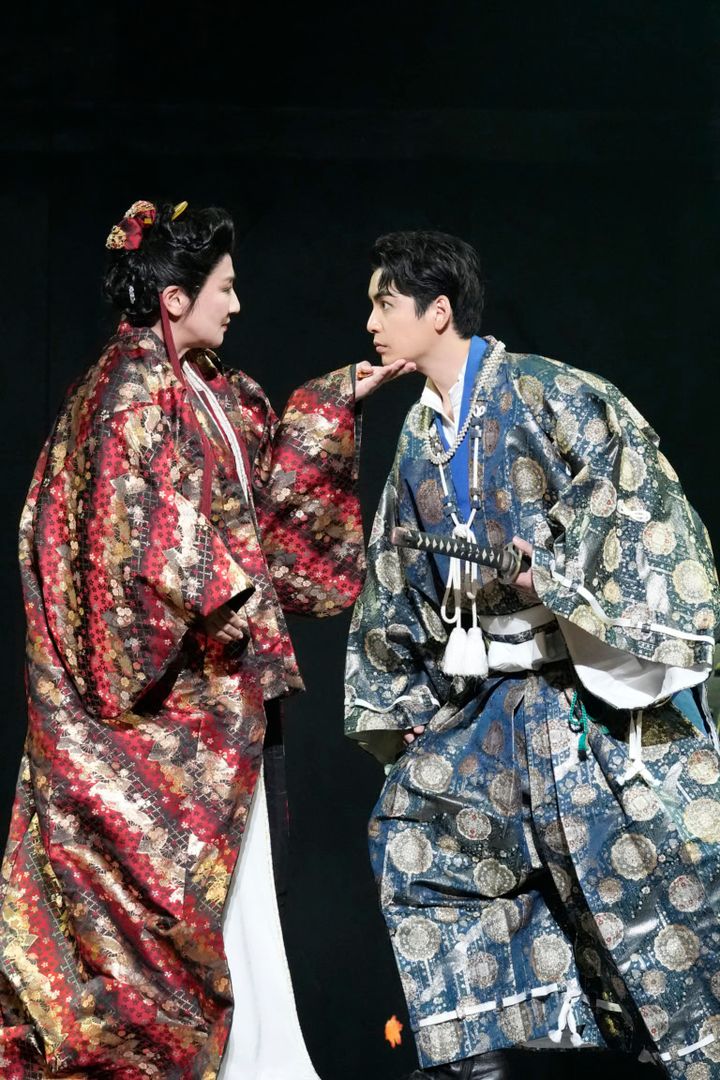 舞台『リア王』 ゴネリル役：松下由樹さん、エドマンド役：大野拓朗さん