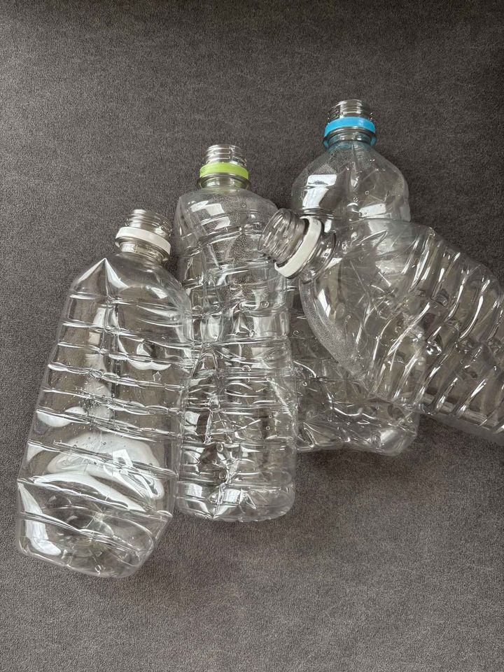 画像: 持ちやすさから捨てやすさまで！ ボトルも比較