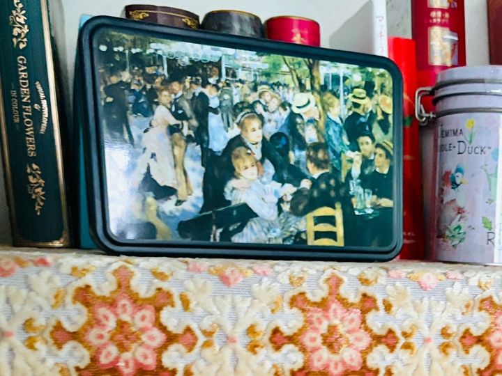 再利用にはもってこい「缶ケース」