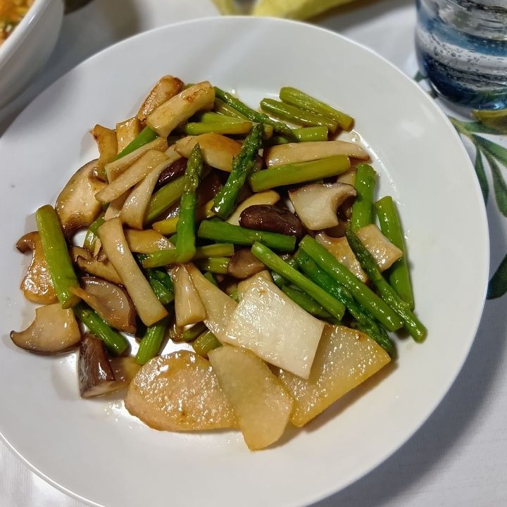 【ロピア】お野菜の中でおすすめしたいお品は『長芋』な訳！バター醤油炒めにするのもおすすめ！