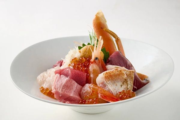 東銀座に海鮮めし専門店「まぐろと魚 海鮮めし なかまた」オープン！新鮮な高級魚を手軽に堪能