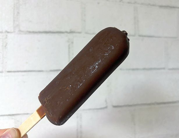 家族で楽しめるマルチパックとして販売されている「パリパリチョコバニラバー」