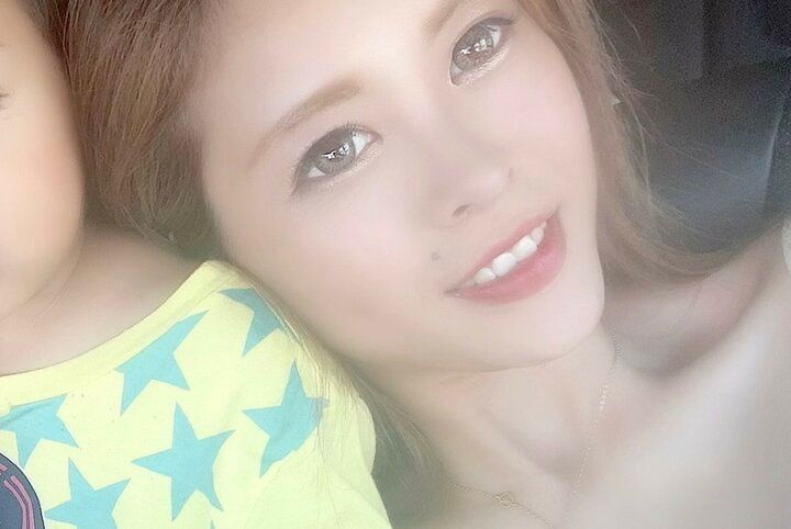 【写真・画像】「少年院卒」元レディース総長のシンママ美女（36）、“息子の非行防止”を意識した自宅を公開「不良に憧れないように…」 1枚目