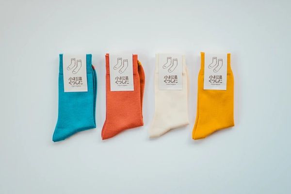 高円寺の小杉湯が、自社商品「小杉湯くつした」のオンライン販売を開始！全4色を用意