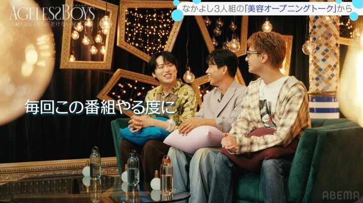 【写真・画像】“洗顔月2回”の人気アイドル、イメチェンカットに共演者感動 視聴者も悶絶「カッコいいよ」「短髪に黒縁メガネ最高すぎ」 2枚目