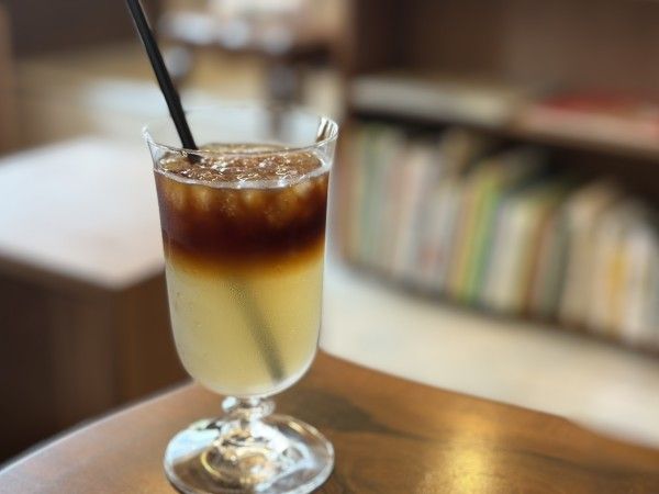 mikuri book cafe