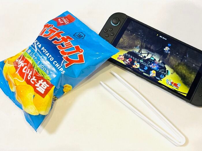 【セリア】手が汚れず超快適！大人気「スナックトング」に待望の新機能。使わないときまで大活躍の優れもの♡