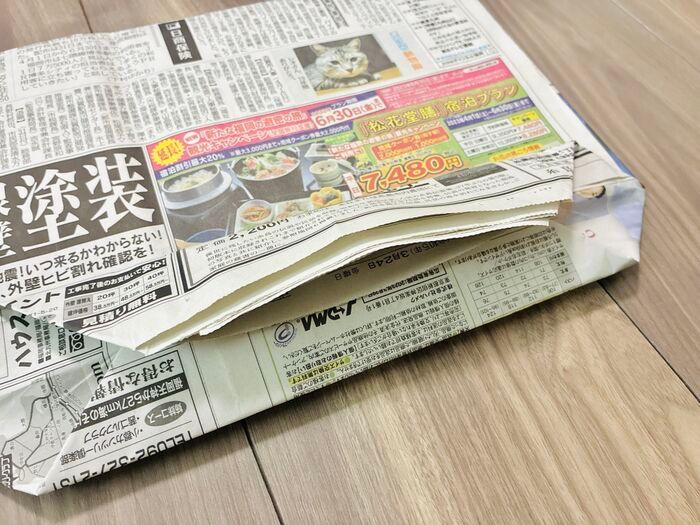 【新聞紙活用】パタパタ折るだけで大変身！捨てる前に試したい「おしゃれミニバッグ」が実用的でかわいすぎ♡