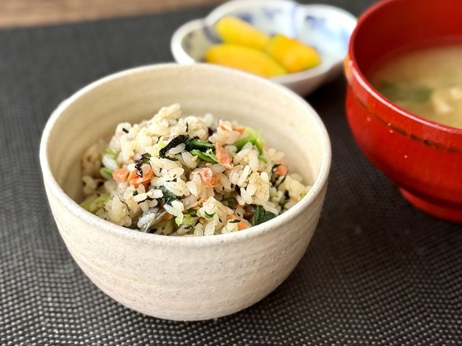 鮭と小松菜の混ぜご飯