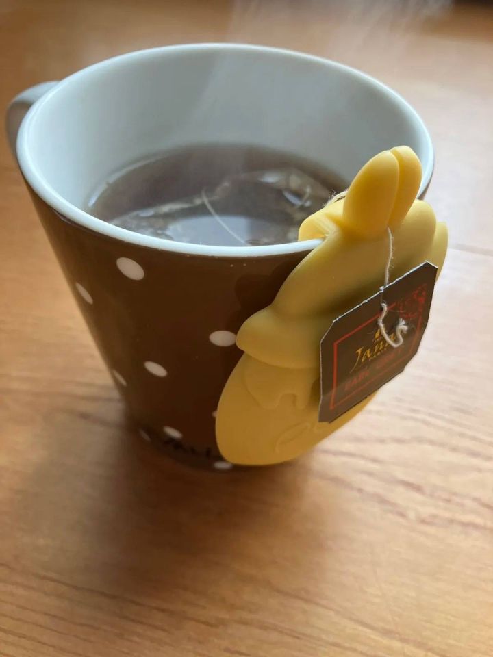 セリア：シリコンティーバッグレスト