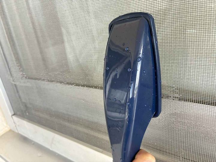 画像: 【画像④】汚れが見えにくい“あの場所”をなでてみると……？