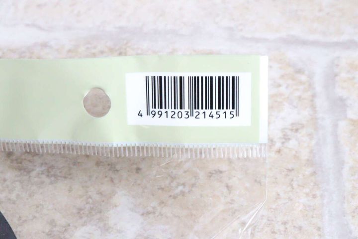 ミニ木柄手工具のパッケージに貼られたバーコード