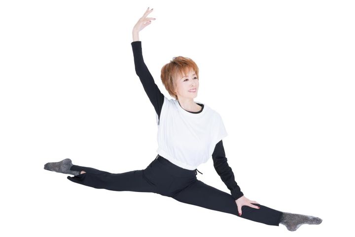 歩く・立つ・座るがラクになる！74歳【小柳ルミ子さん】が続ける股関節ケアとストレッチ習慣