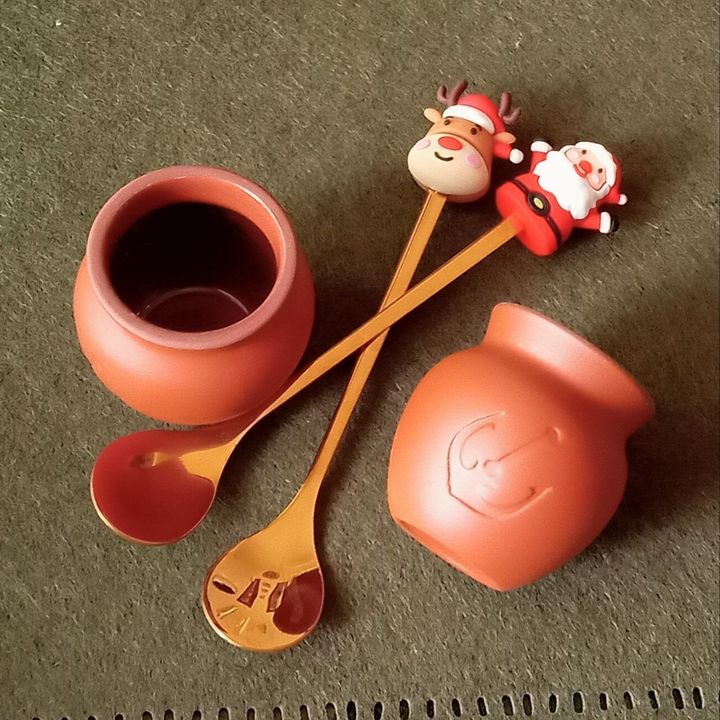 食べ終えた壺を何に使おうかな?！