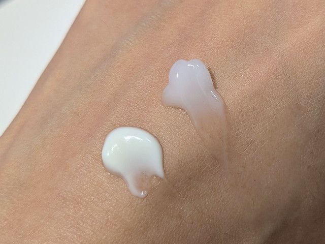 b.glen MY QuSome CREAMのしっとりタイプとさっぱりタイプを腕にのせた様子