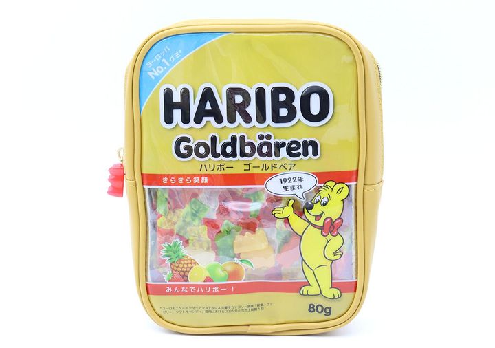 HARIBOゴールドベアのパッケージそっくりなポーチの正面