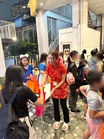 ひとり親家庭の親子を貸し切りの「浅草花やしき」に招待。夏休みに思い出を！
