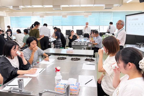 鹿児島から次世代へのお茶の届け方を考える「鹿児島お茶大學3rd」開催！利き茶体験も
