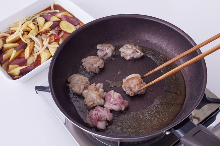 豚こまとさつまいもの南蛮漬け