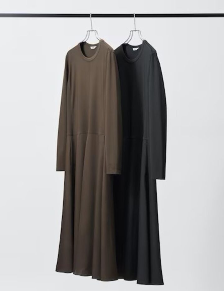サテンコンビネーションワンピース ￥4,990／ユニクロ ユー