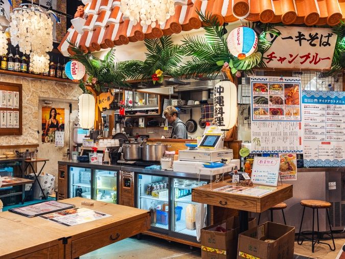 道の市場 おきなわ食堂 外観