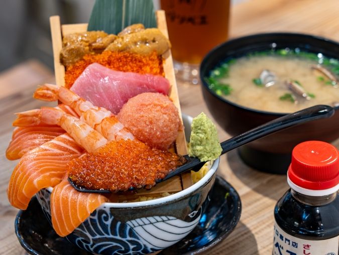 道の市場 ジンベエ 贅沢丼