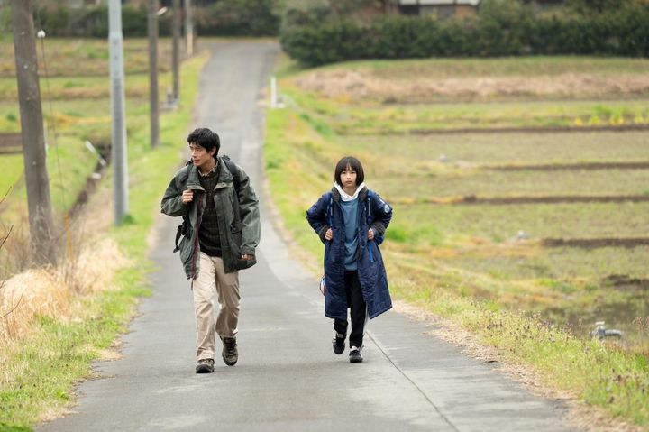 映画『旅する練習』場面写真 （C）2027「旅する練習」製作委員会 width=