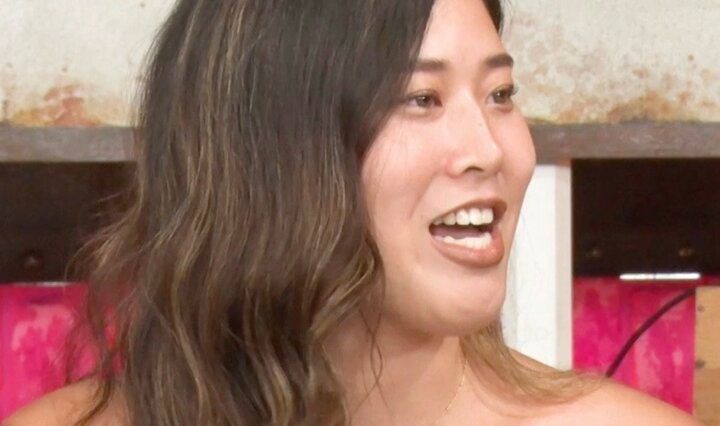 【写真・画像】「こっそり彼のパンツを嗅いで…」マチアプで“推し”と出会い交際した34歳美女、好きすぎるが故の異常行動を告白 1枚目